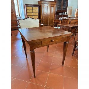 Tavolo quadrato 85&times;85