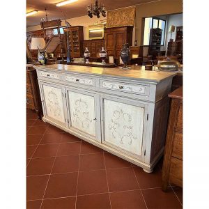 Credenza decorata
